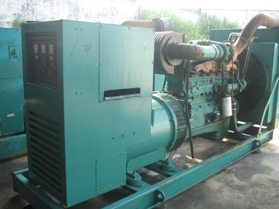 镇远租赁发电机- 发电机碳刷磨损的原因是什么