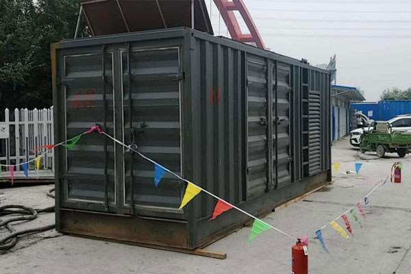 镇远发电机租赁空气滤清器多久更换一次？